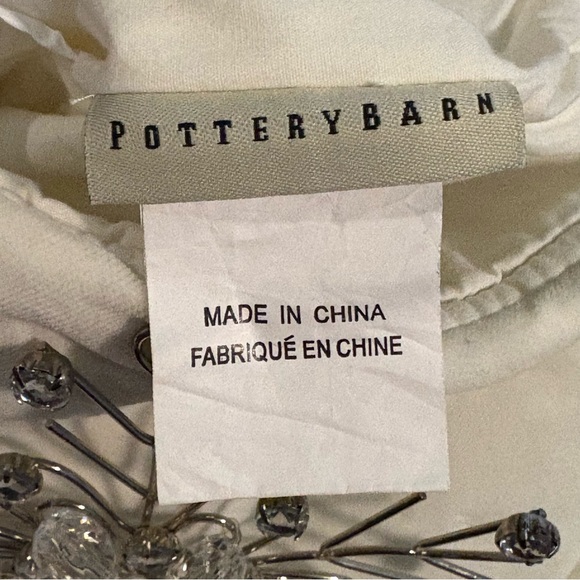 Pottery Barn Ivory Channel Quilted Lined Holiday Stockings Crystal Snowflakes x2 - Picture 10 of 16